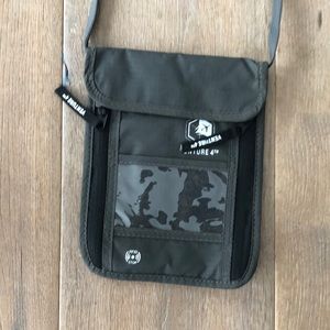 Venture 4th Travel Passport Case